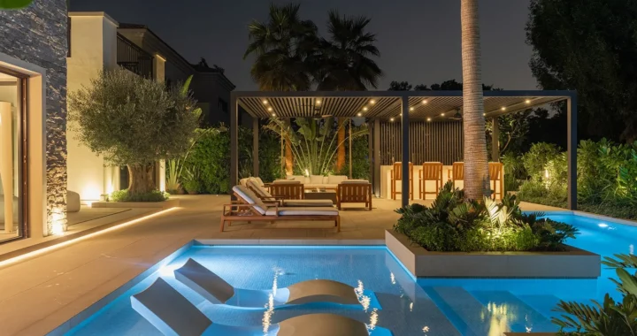 Bi-Fold Windows Connecting Your Indoor and Outdoor Kitchens
